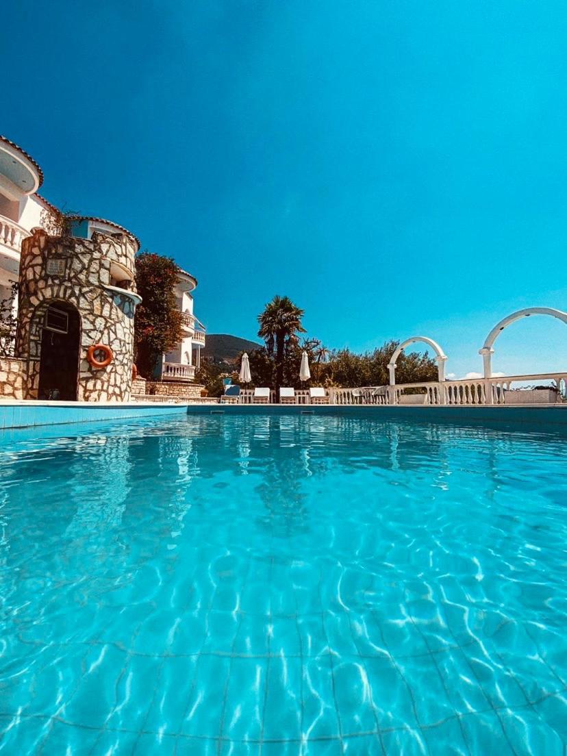 Dolphin Apartments Parga Exterior photo
